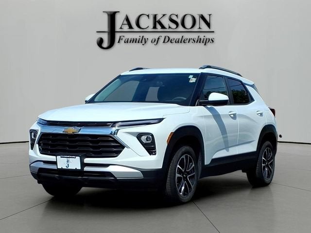 2025 Chevrolet Trailblazer LT in Summit White — front three-quarter view